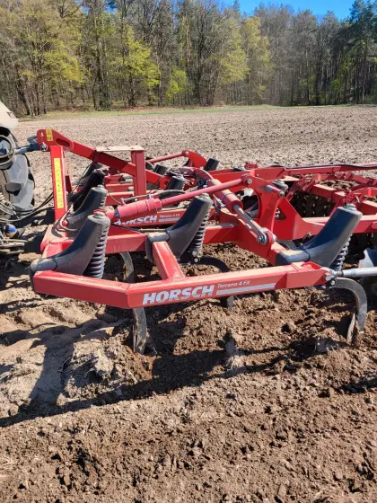 Horsch Terrano 4 FX Grubber