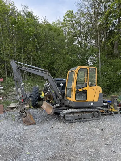 Volvo EC30