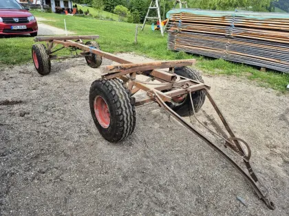Traktoranhänger Gummiwagen