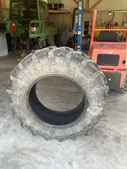 Michelin 14.9 R28