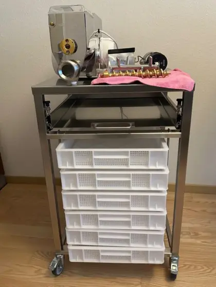 Häussler Nudelmaschine PN100 mit Gestell und viel Zubehör