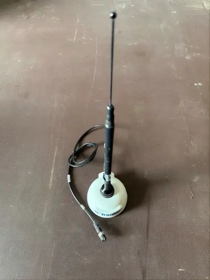 Trimble AG-820 RTK-Radioantenne für NAV-900