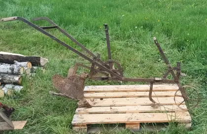 Handpflug für Deko-Zwecke