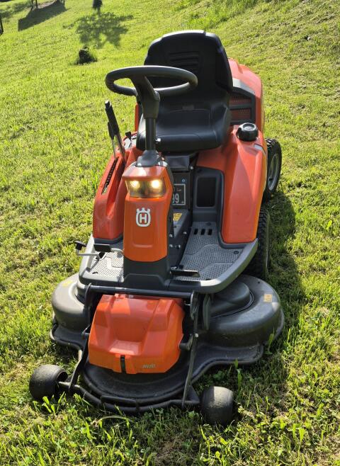 Husqvarna Rider 216T AWD