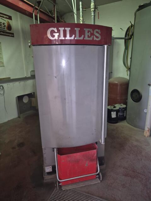 Gilles Hackschnitzelheizung 145 kW HPK-RA 145