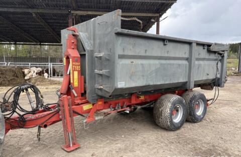 Pronar T185 Hakenlift mit Kippmulde und Plato