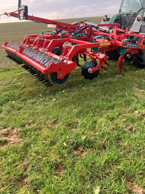 Kverneland Enduro 4000 F Grubber 4 m
