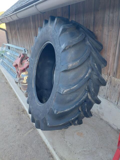Traktorreifen 600/65 R38