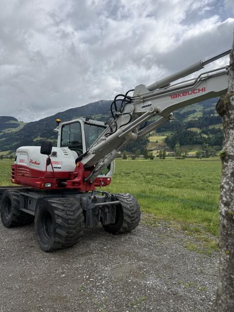 Bagger TB295W Takeuchi