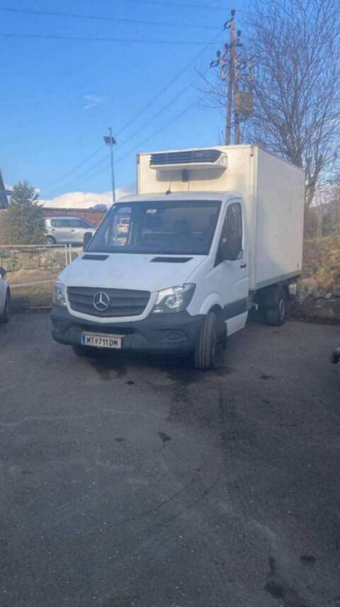 Mercedes Sprinter mit Kühlaufbau