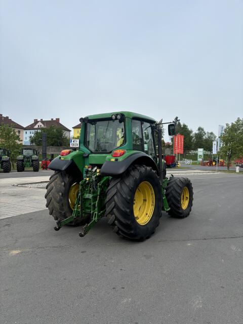 John Deere 6320
