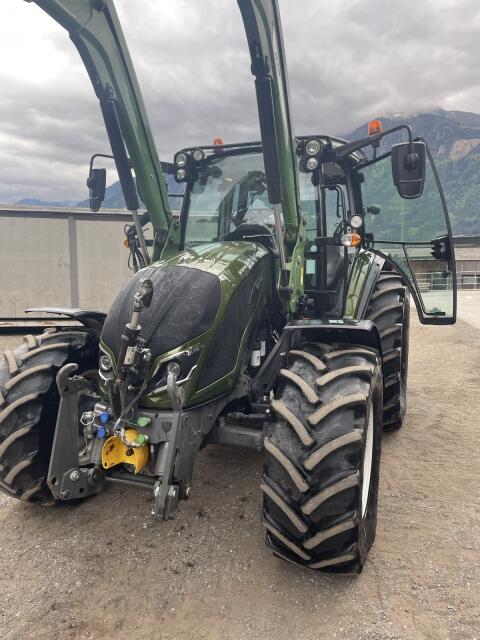 Valtra A115