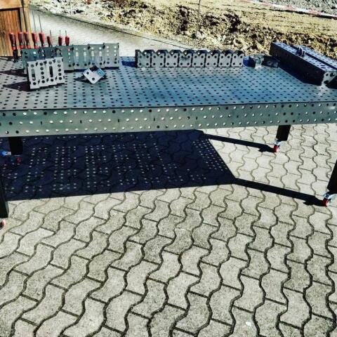 Schweißtisch System16 6 mm 2.500 x 1.000 x 150 Spanntisch
