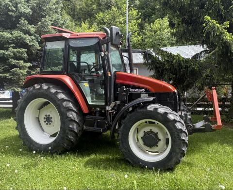 New Holland TS 100