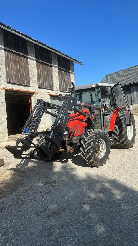 Massey Ferguson 4245