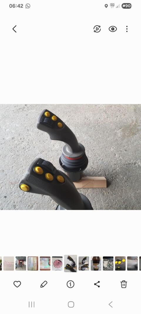 Zwei neue Danfoss Joysticks