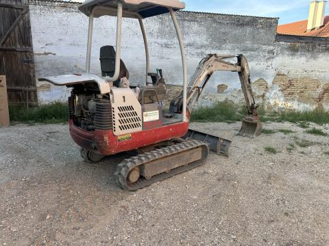 Takeuchi TB 016