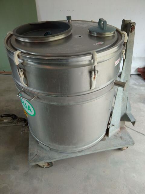 2 Milchtanks