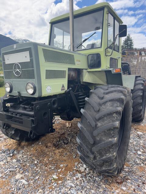 MB trac 700