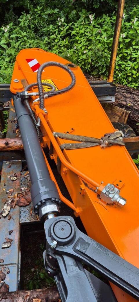 Doosan Develon DX 210W-7