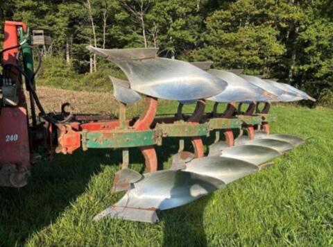 Kverneland EG 100 Vario steingesicherter Pflug 5 Schar