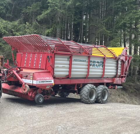 Pöttinger Ladewagen Ernteprofi