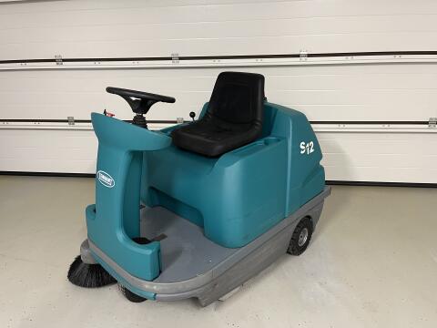 Tennant S12 Kehrmaschine, 970 Bstd., Bj. 2013, Top-Zustand