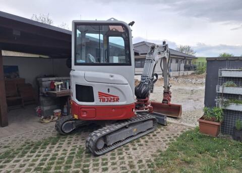 Takeuchi TB325R