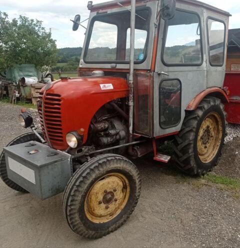 Traktor Steyr T86