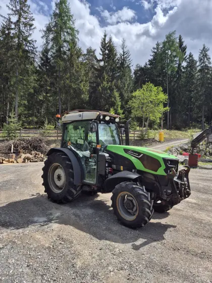 Deutz Schmalspurtraktor 5105