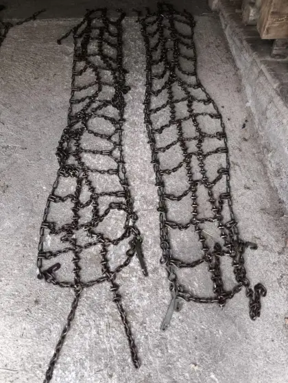 Schneeketten 420/85 R30 und 340/75 R20
