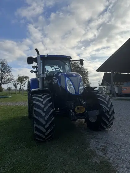 New Holland T7.200