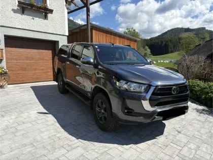 Toyota Hilux Active
