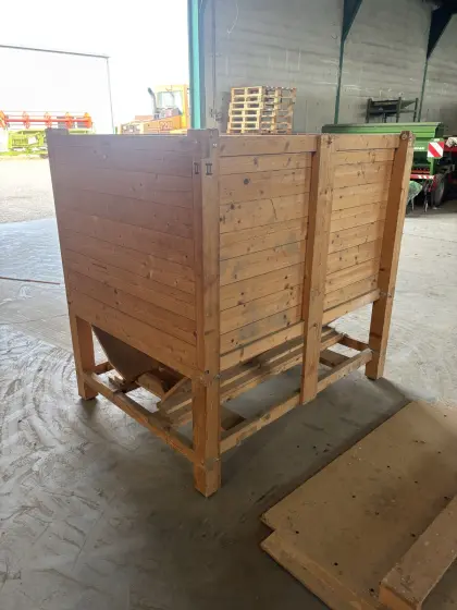 Getreideboxen aus Holz
