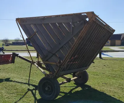 Verkaufe Kleinballensammelwagen