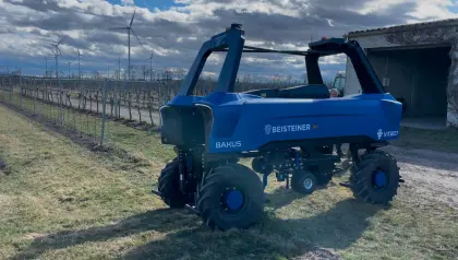 Autonomer Weingartenroboter Bakus