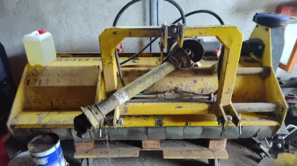 Hermes Mulcher für Weinbau