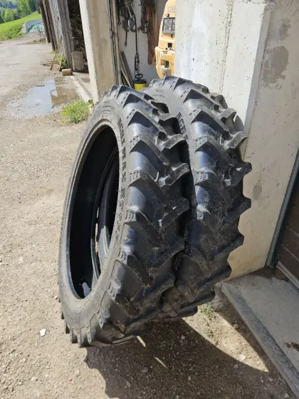 Reifen BKT 210/95R32