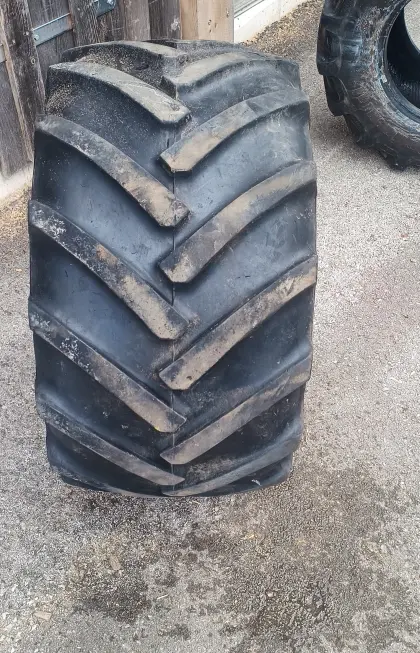 Continental 425/55 R17 Contract AC70 Reifen