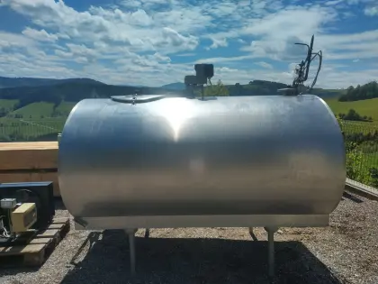 Milchtank 2.200 l