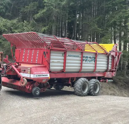 Pöttinger Ladewagen Ernteprofi