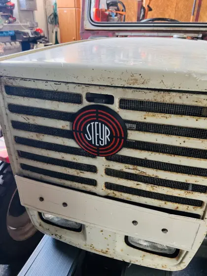 Steyr Plus Kühlergrill, Frontgrill, Emblem