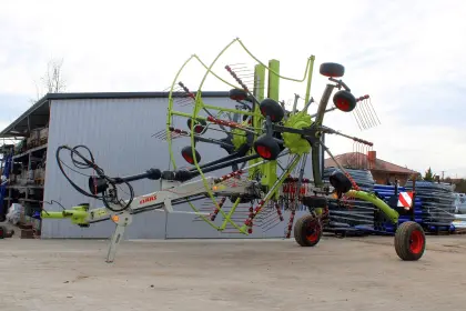 CLAAS Liner 2800 Schwader