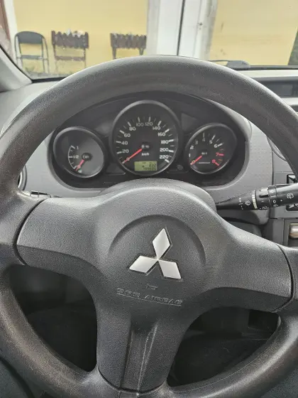 Mitsubishi colt