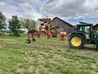 Pöttinger Schwader Seitenschwader Krone Claas Kuhn Deutz Eurotop 651 A