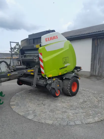 Claas Variant 485 RC Pro