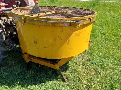 Verkaufe Mammut Betonmischer