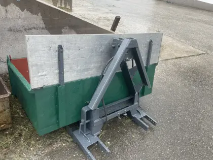 Heck-Kippschaufel