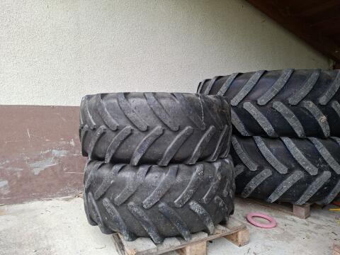 Reifen 440/65/24, 600/65/34