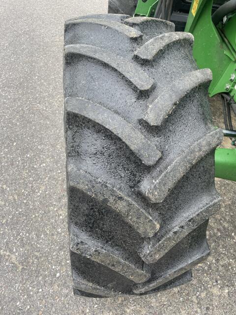 440/65R24 Continental AC 65
